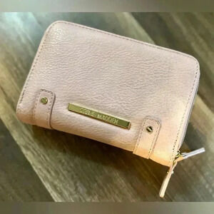 ❤️Steve Madden - Pale Pink Wallet